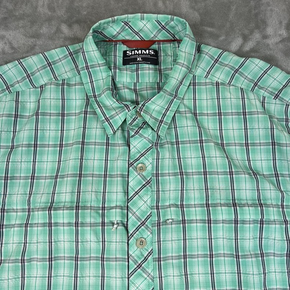 Simms Fishing Shirt Mens XL Green Plaid Short Sleeve Button Front Outdoor - Picture 2 of 11